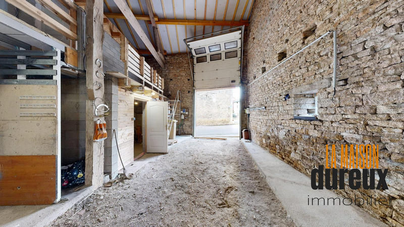 Maison ancienne - 144 m² - 3 pièces