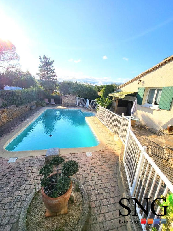 Villa - 100 m² - 5 pièces