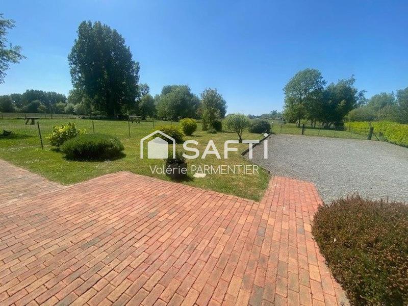 Maison - 241 m² - 9 pièces