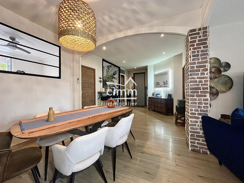 Appartement - 91 m² - 3 pièces