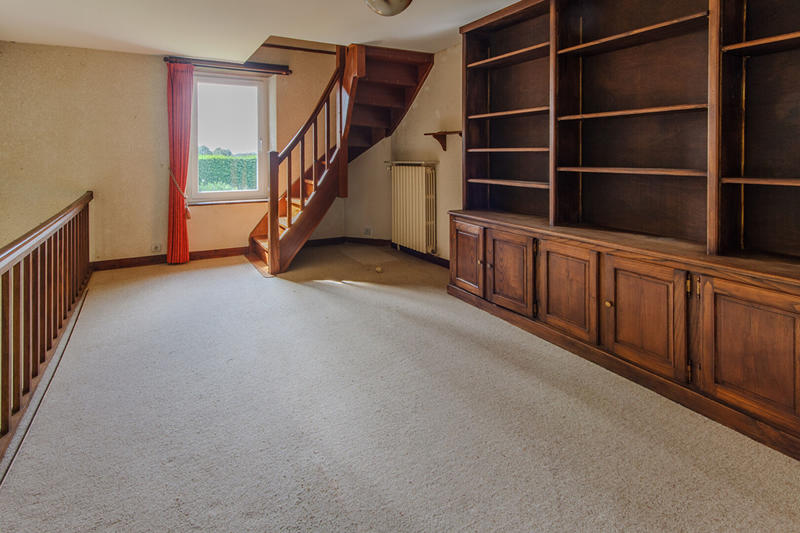 Maison - 305 m² - 10 pièces