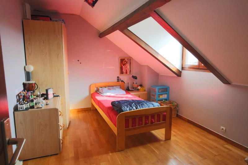 Maison - 147 m² - 7 pièces