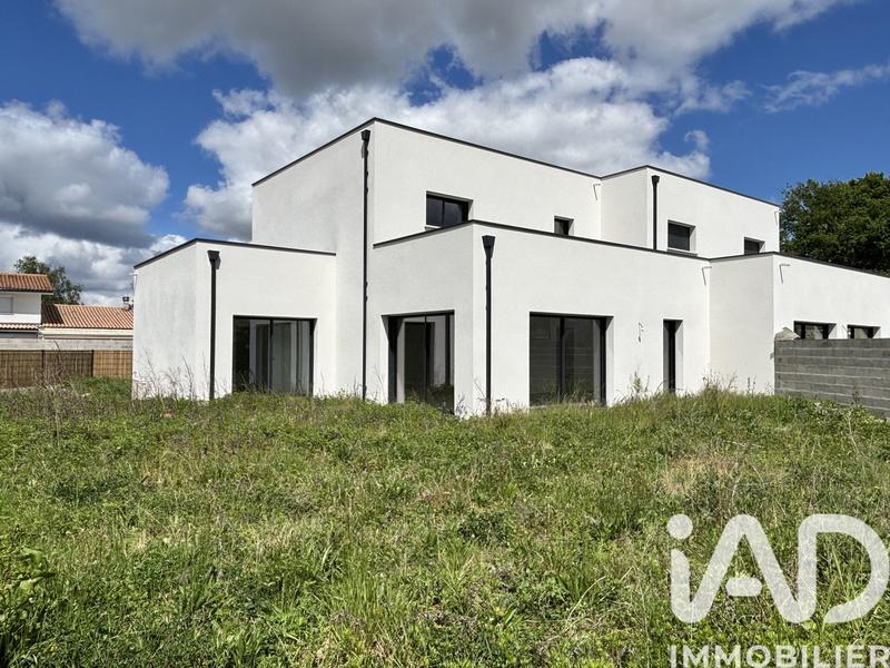 Maison - 131 m² - 5 pièces