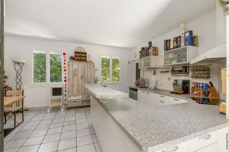 Maison - 183 m² - 6 pièces