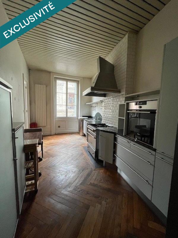 Appartement - 147 m² - 5 pièces