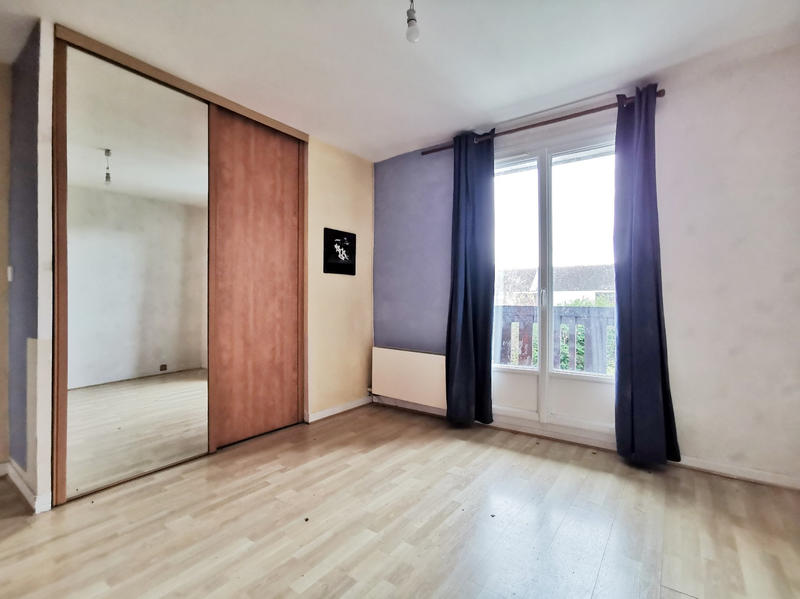 Maison - 104 m² - 6 pièces