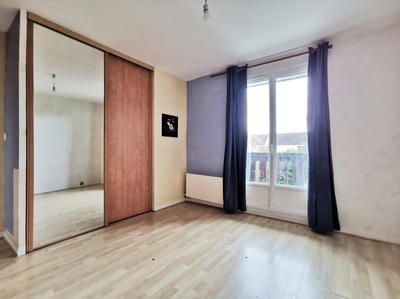 Maison - 104 m² - 6 pièces