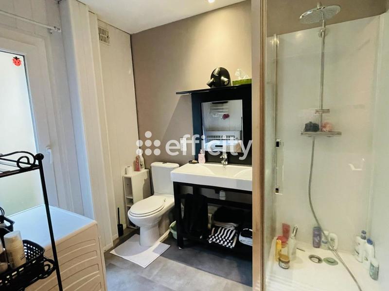 Maison - 147 m² - 8 pièces