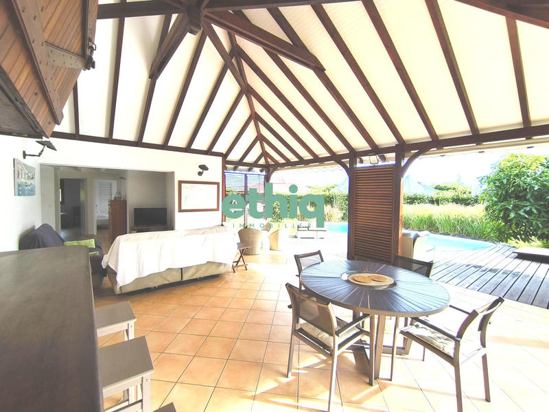 Maison contemporaine - 140 m² - 4 pièces