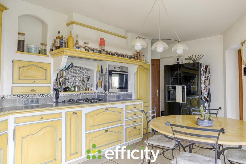 Maison - 190 m² - 5 pièces