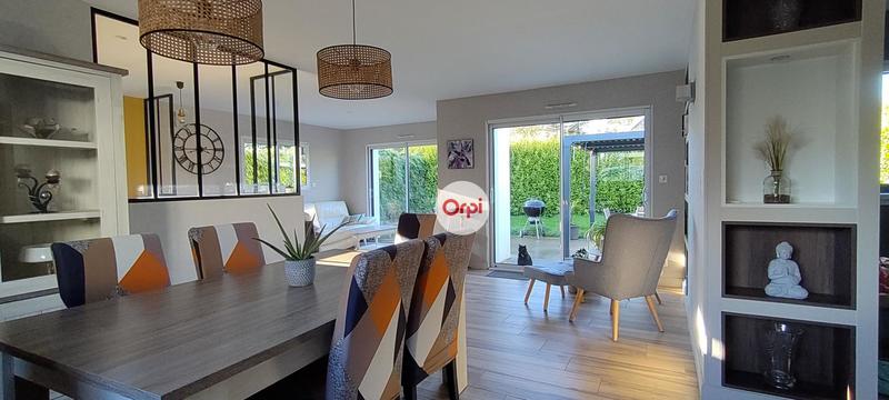 Maison - 99 m² - 4 pièces