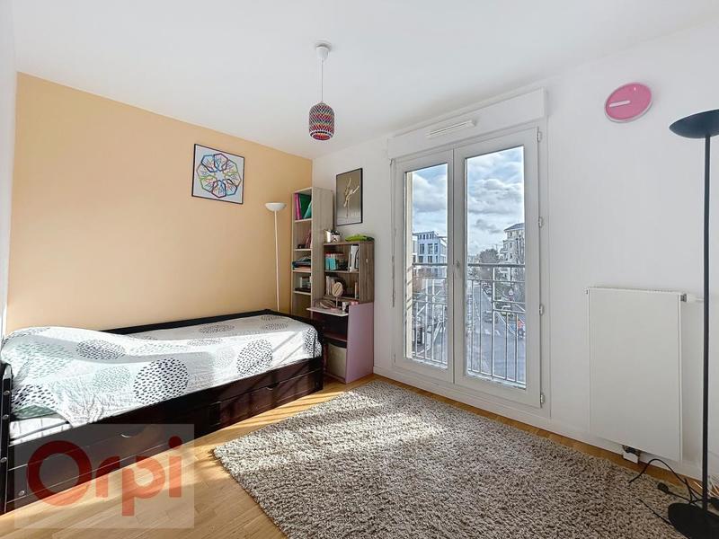 Appartement - 98 m² - 5 pièces