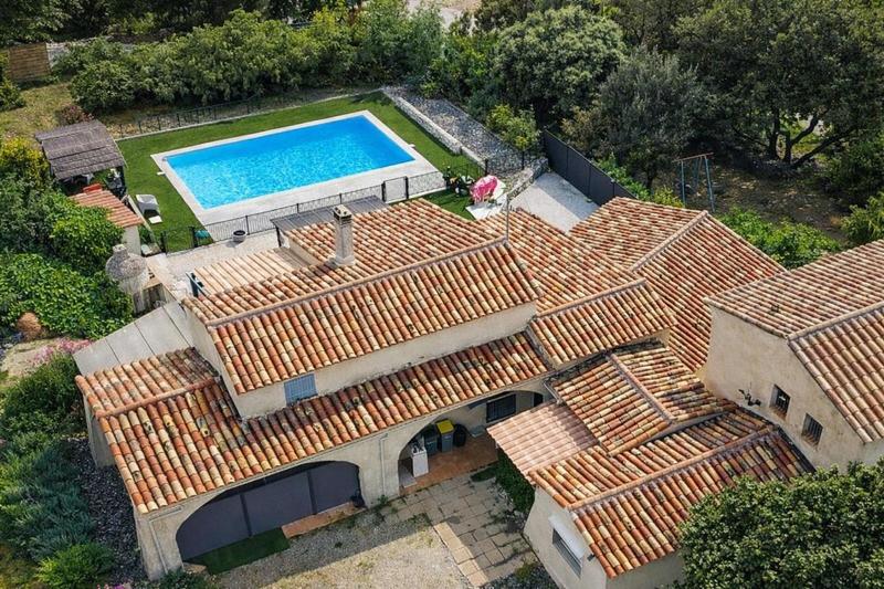 Villa - 185 m² - 7 pièces