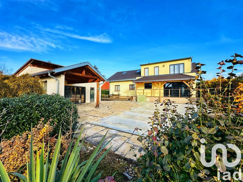 Maison - 175 m² - 6 pièces