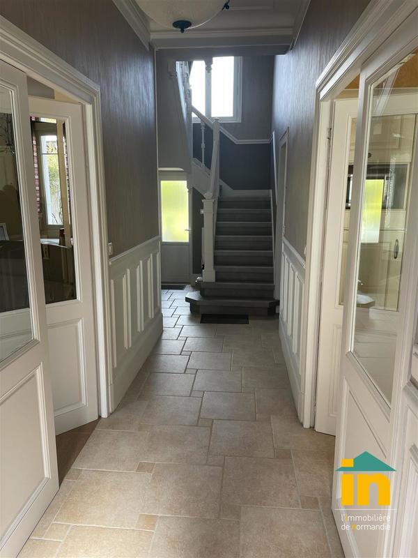 Maison de ville - 160 m² - 6 pièces