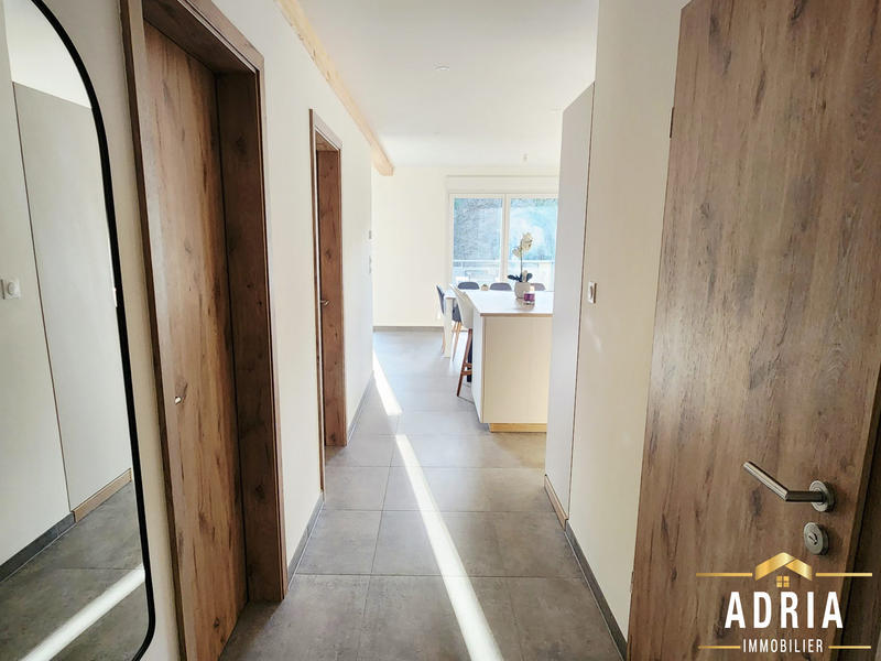 Appartement - 61 m² - 4 pièces