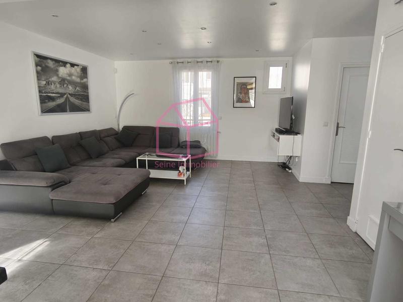 Maison - 115 m² - 4 pièces