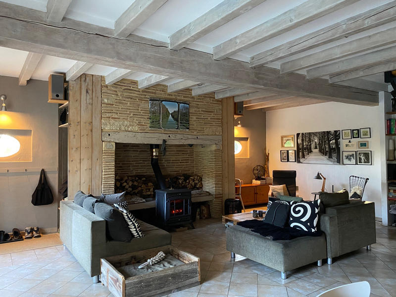 Maison - 265 m² - 10 pièces