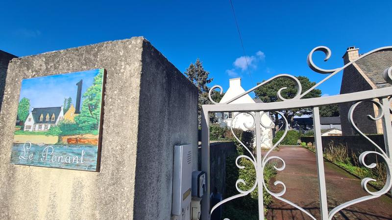 Maison - 270 m² - 8 pièces