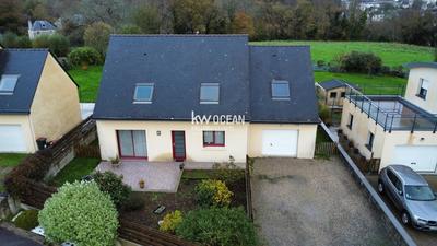 Maison - 108 m² - 6 pièces