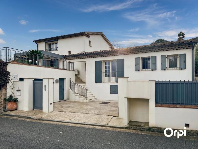 Villa - 180 m² - 4 pièces