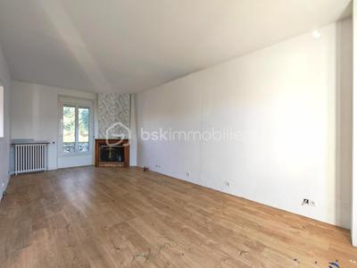 Maison en pierre - 122 m² - 5 pièces