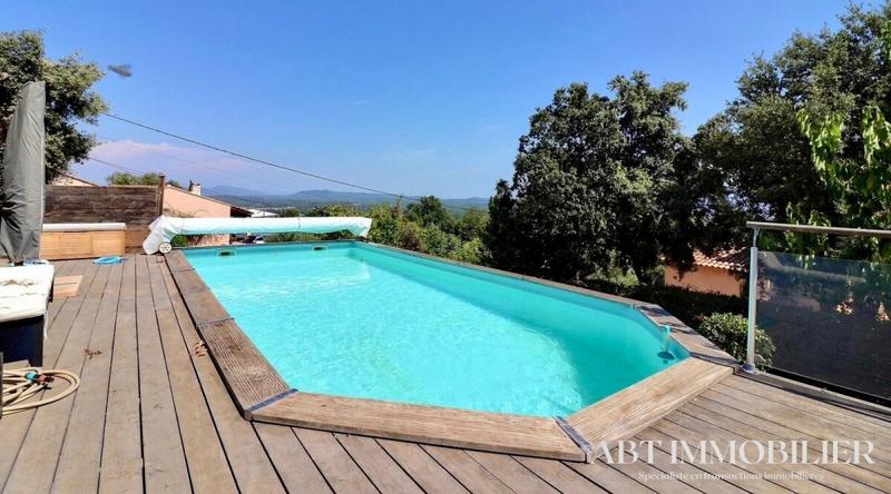Villa - 240 m² - 5 pièces