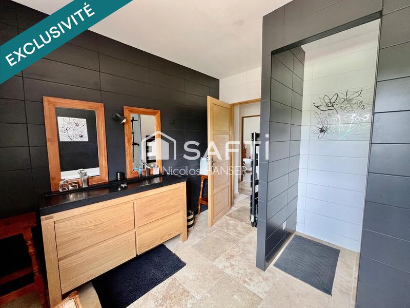 Villa - 276 m² - 9 pièces