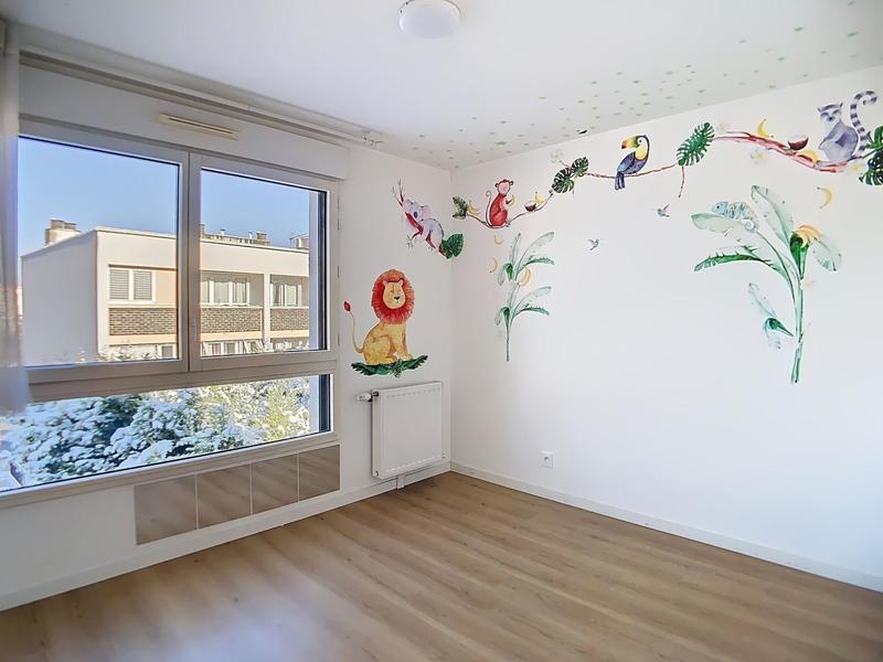 Appartement - 85 m² - 4 pièces