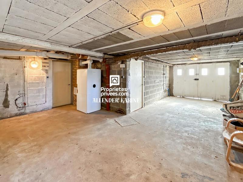 Maison - 141 m² - 8 pièces