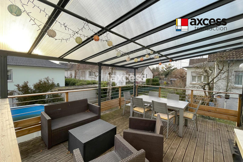 Maison traditionnelle - 180 m² - 7 pièces