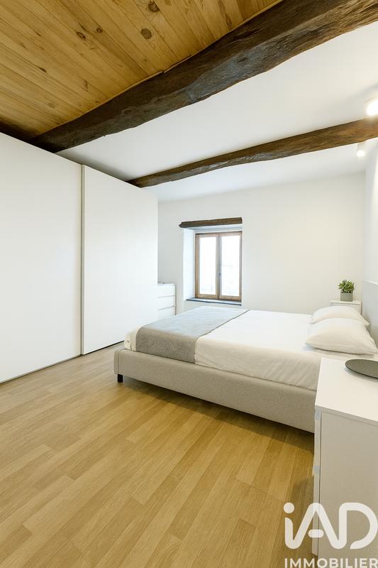 Maison - 93 m² - 5 pièces