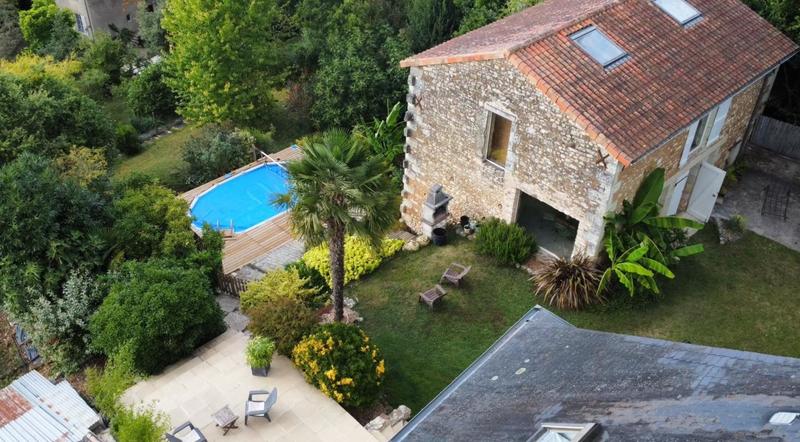 Propriété - 162 m² - 6 pièces