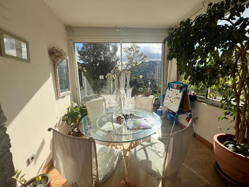 Maison - 220 m² - 9 pièces