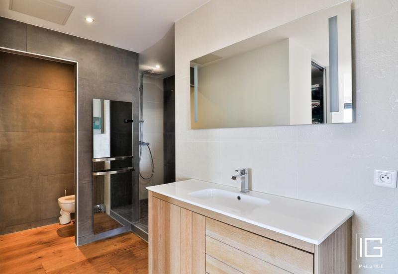 Appartement - 234 m² - 6 pièces