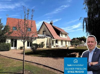 Pavillon - 217 m² - 7 pièces