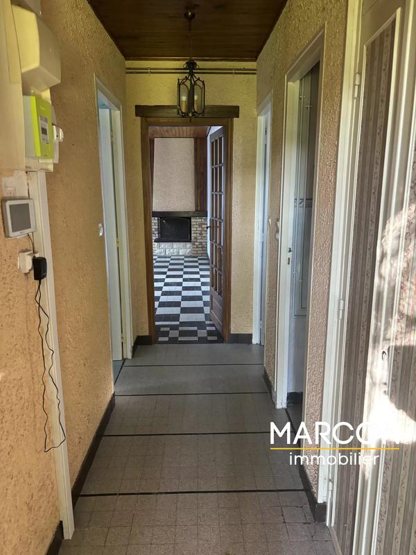 Immeuble - 196 m² - 9 pièces