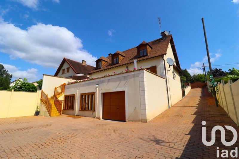 Maison - 154 m² - 8 pièces