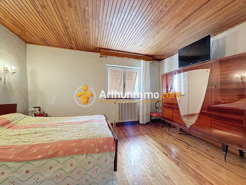 Maison - 189 m² - 8 pièces