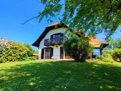 Maison - 174 m² - 6 pièces