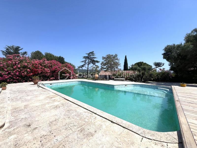 Maison - 280 m² - 7 pièces