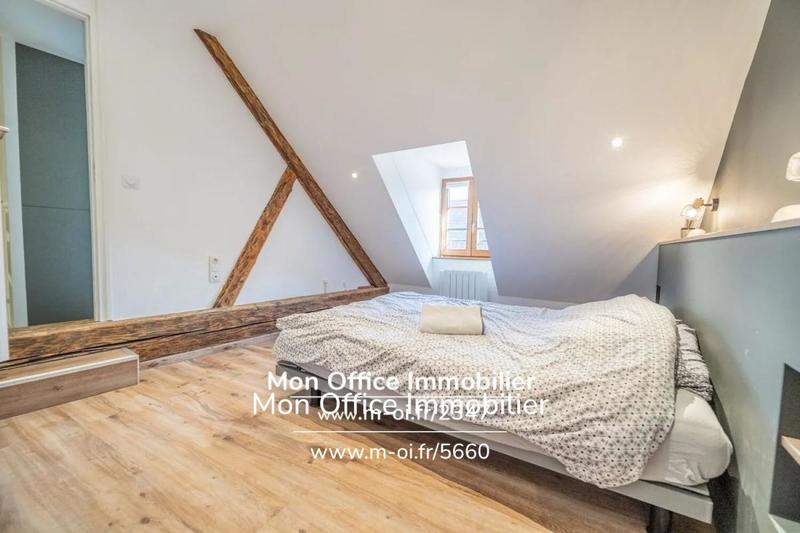 Studio - 134 m² - 5 pièces