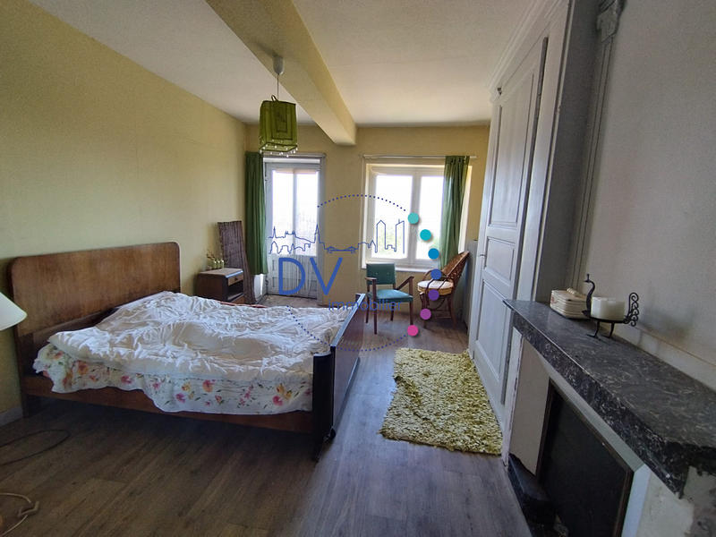 Maison ancienne - 350 m² - 15 pièces