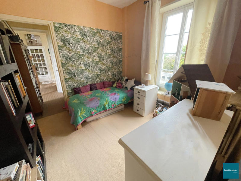 Maison - 224 m² - 8 pièces