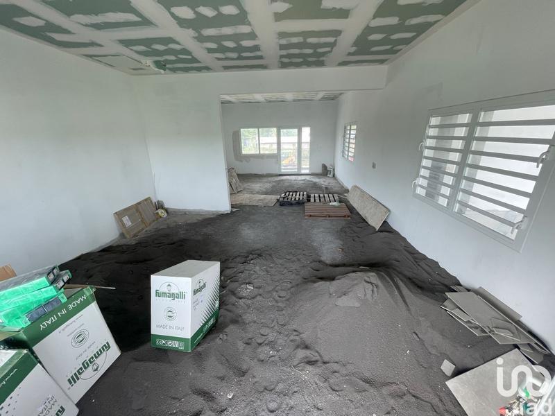 Local commercial - 204 m²