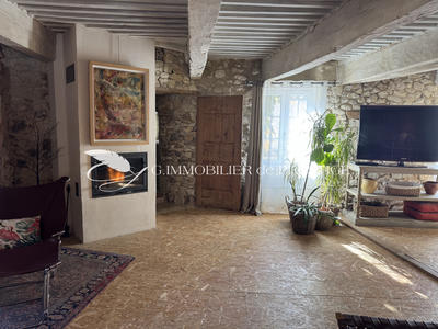 Maison de village - 300 m² - 7 pièces