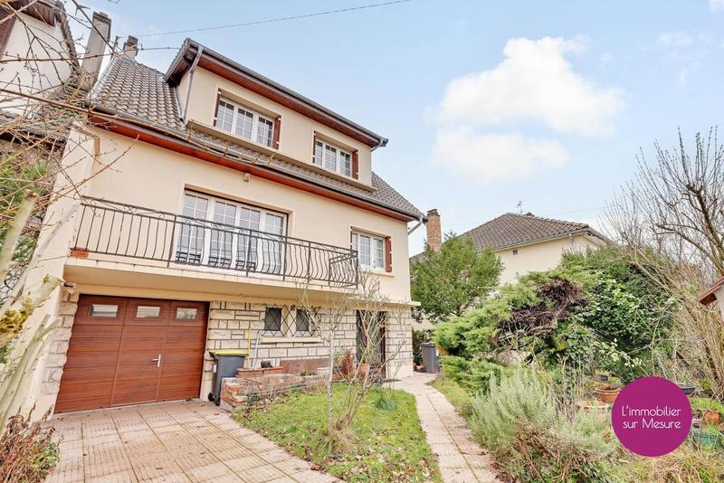 Maison - 154 m² - 6 pièces