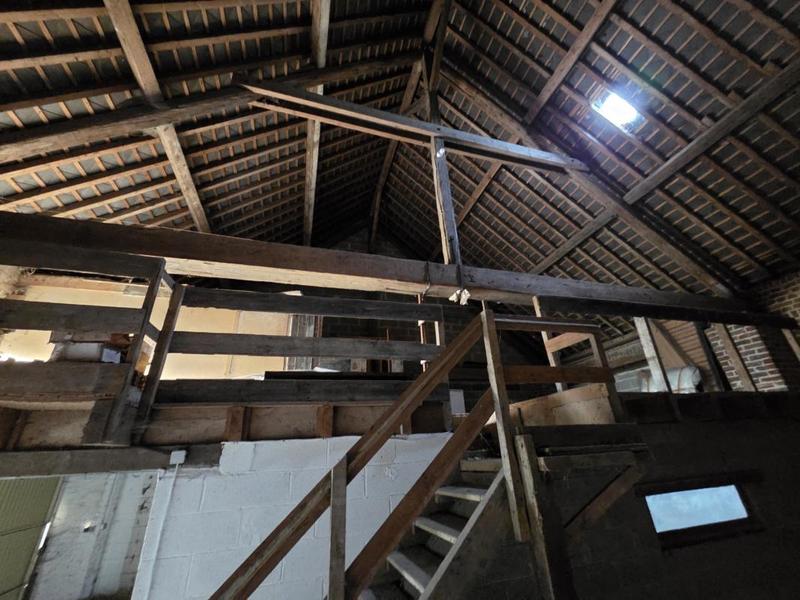 Pavillon - 168 m² - 8 pièces