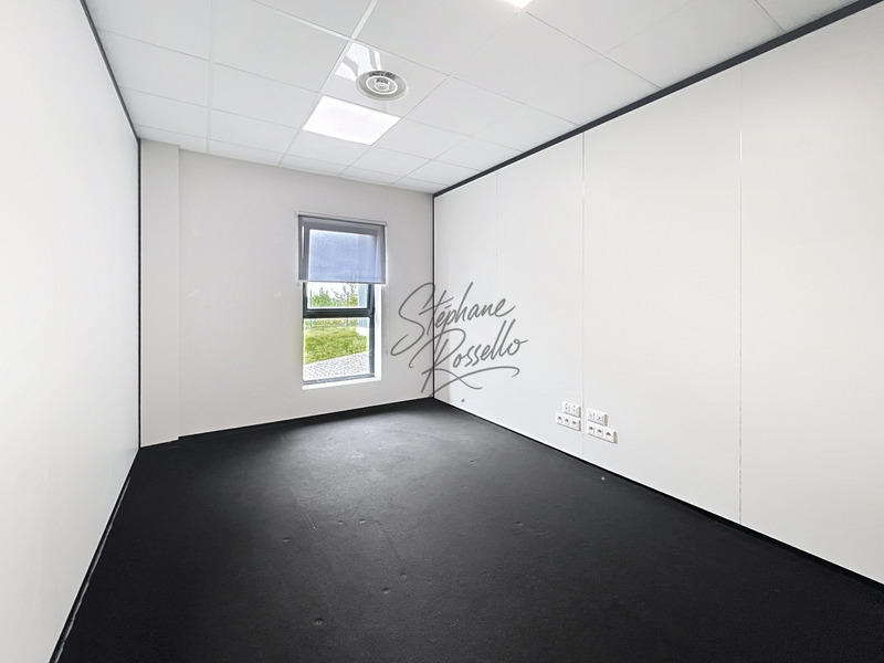 Bureau - 71 m² - 4 pièces