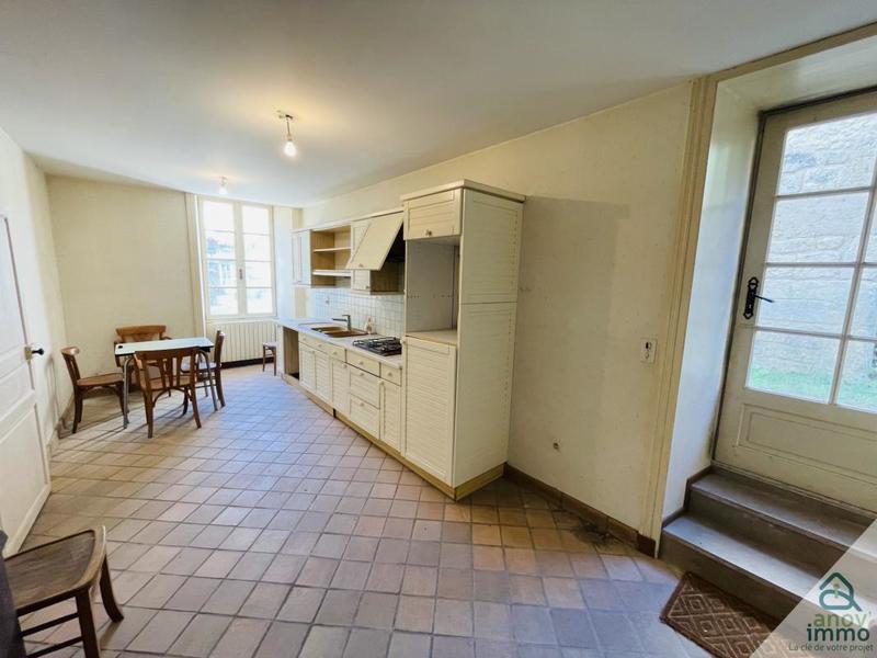 Maison - 227 m² - 7 pièces